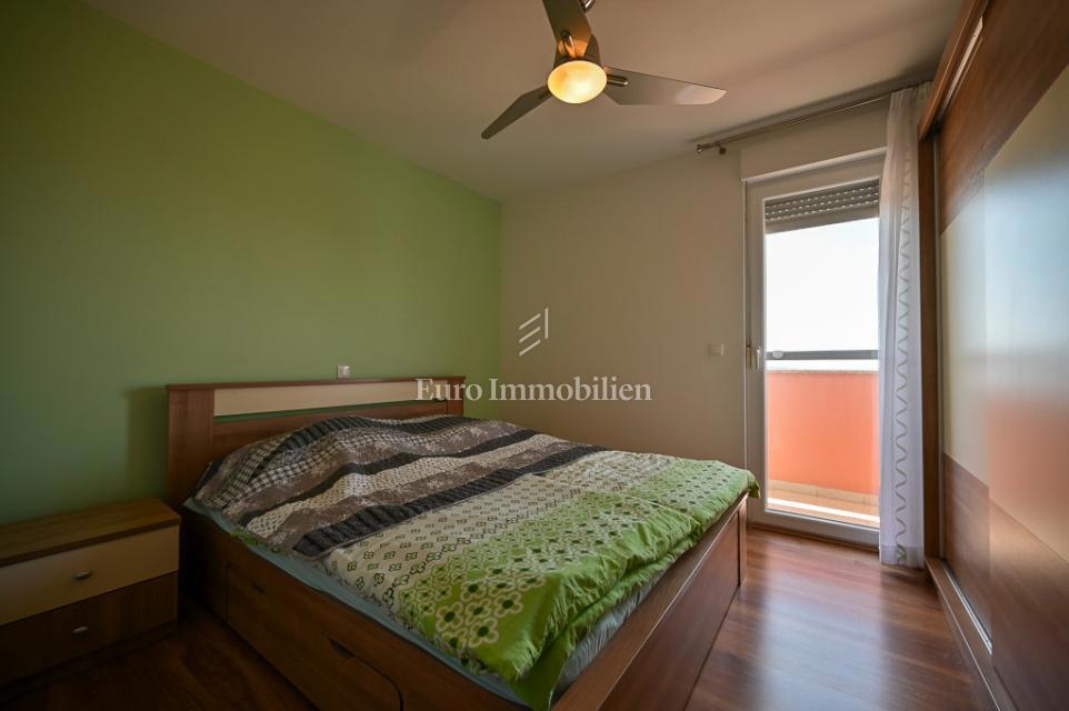 Novigrad, Casa a schiera vicino al mare e al centro