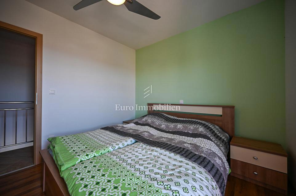 Novigrad, Casa a schiera vicino al mare e al centro