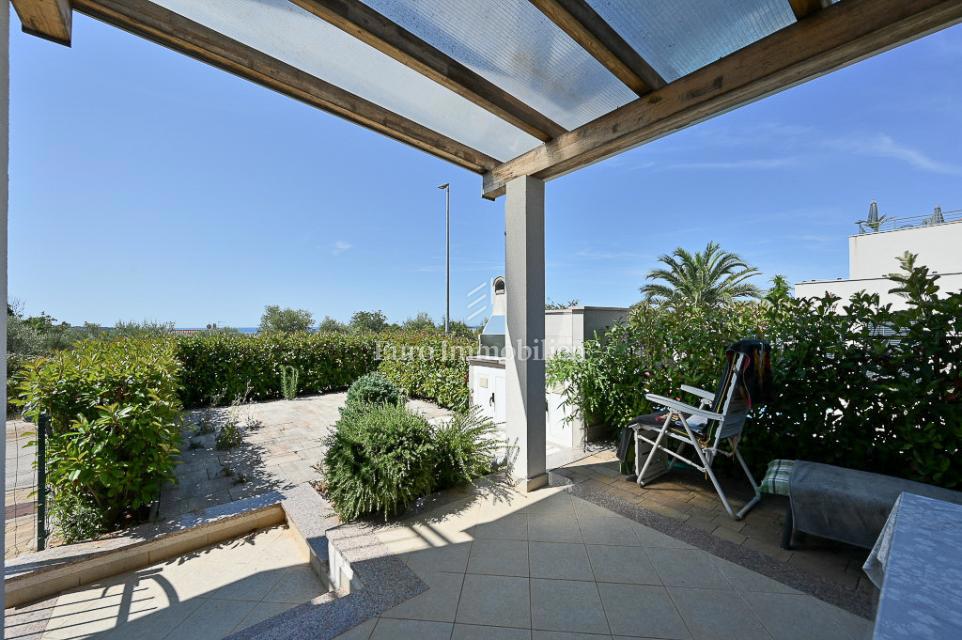 Novigrad, Casa a schiera vicino al mare e al centro