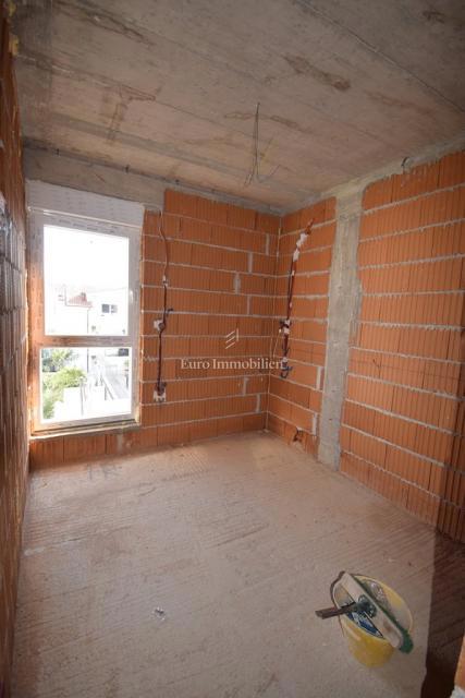 Vodice, Appartamento SJ5 al 2° piano vicino alla spiaggia