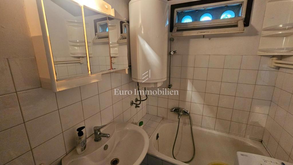 Casa con due unità abitative separate