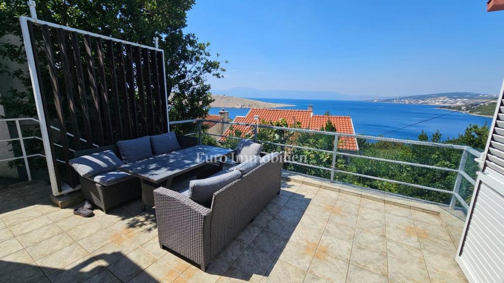 Casa con due unità abitative separate