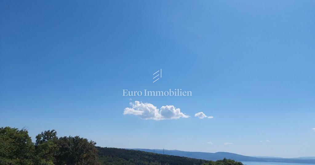 Terreno Edificabile nell'Entroterra di Novi Vinodolski