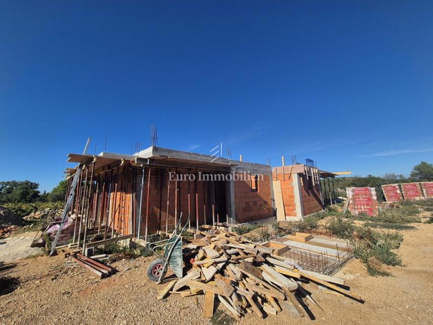 Bilice, Appartamento con piscina vicino alla spiaggia