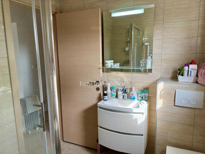 Appartamento con 2 camere e giardino, 150 m dalla spiaggia