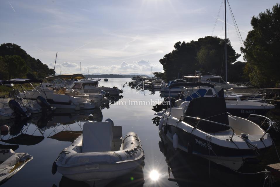 Appartamento con giardino, vicino al mare