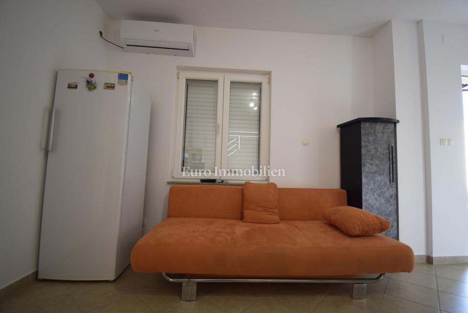 Appartamento con giardino, vicino al mare