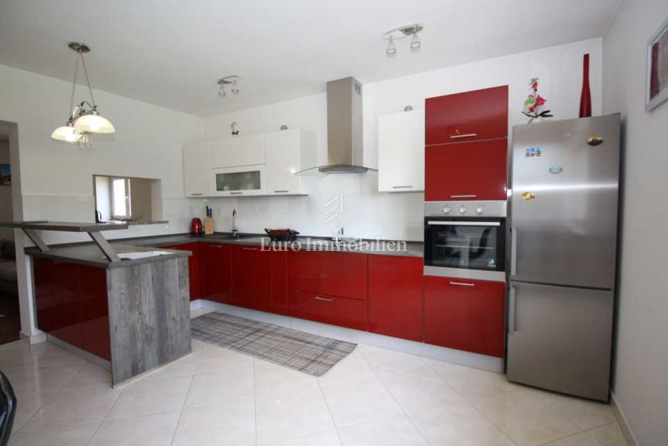 Labin - casa familiare con ampio giardino