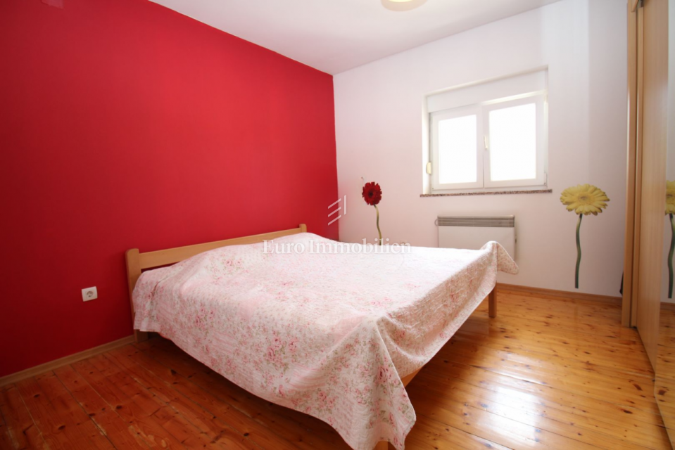 Labin - casa familiare con ampio giardino