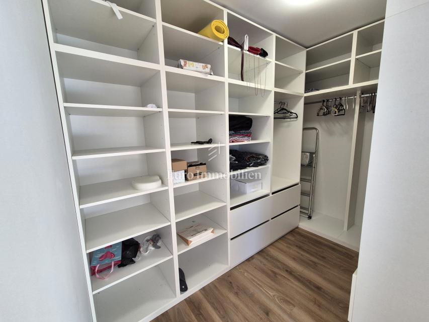 Vrbnik - Casa indipendente con vista mare!