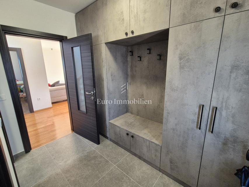 Vrbnik - Casa indipendente con vista mare!