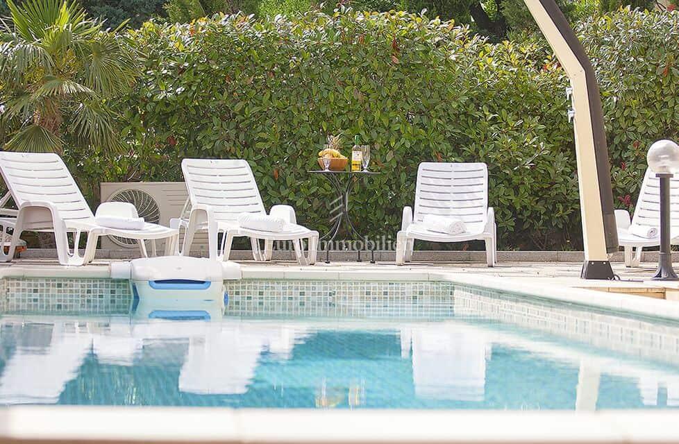 Novi Vinodolski casa con piscina