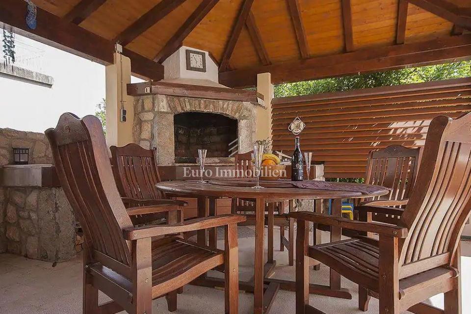 Novi Vinodolski casa con piscina