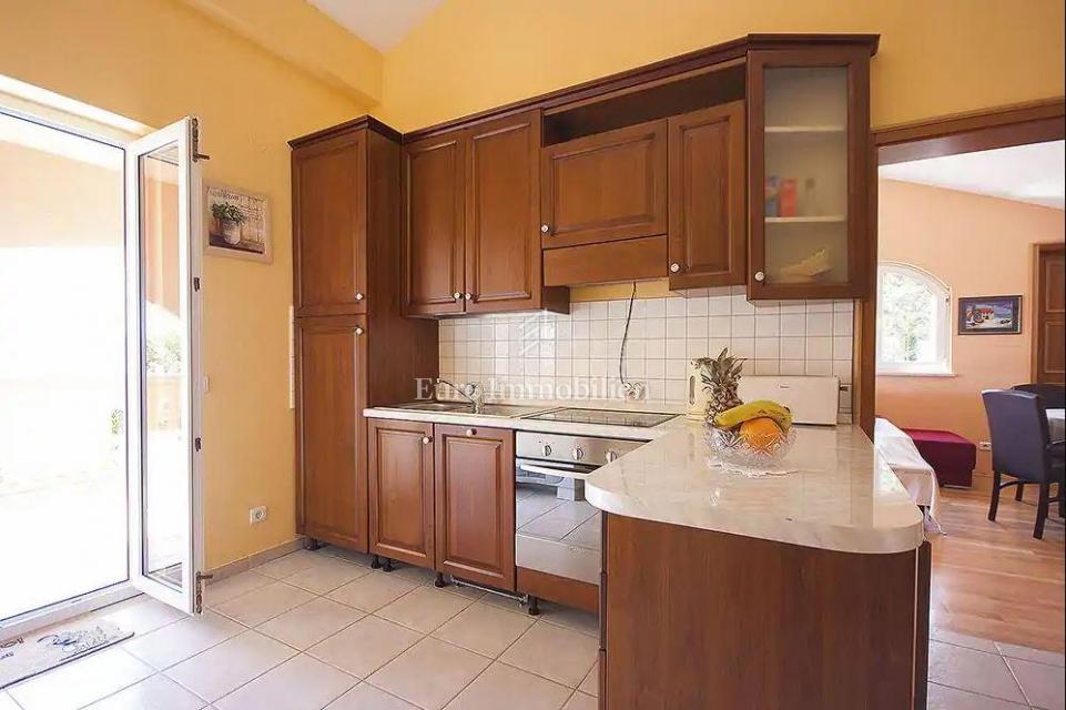 Novi Vinodolski casa con piscina