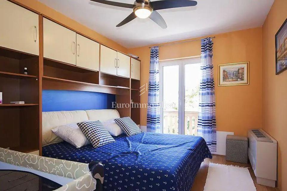 Novi Vinodolski casa con piscina