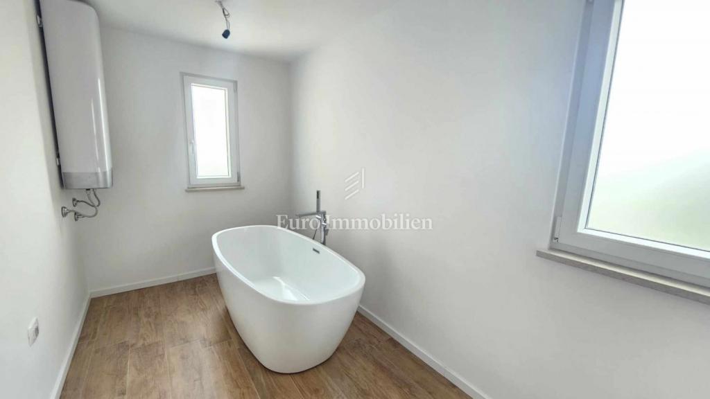 Casa in pietra nel centro storico con vista mare - Visignano