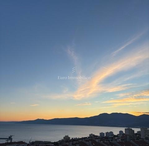 Appartamento funzionale con vista mare, Krnjevo