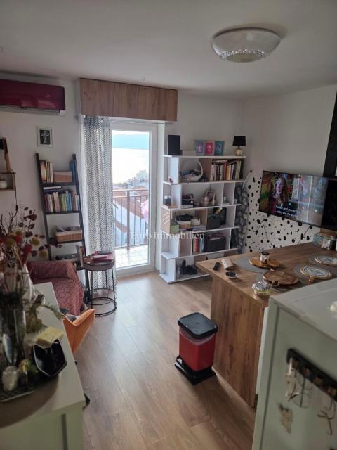 Appartamento funzionale con vista mare, Krnjevo