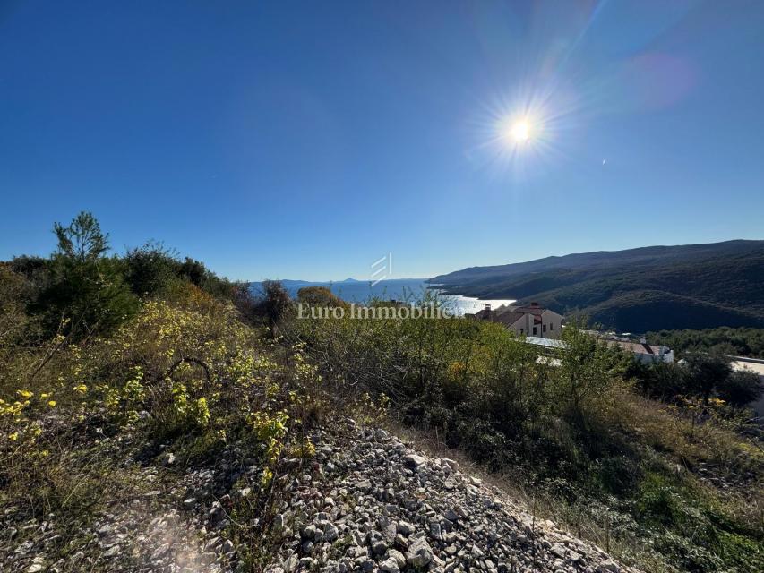 Istria - terreno edificabile con vista sul mare