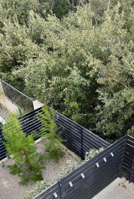 Dintorni di Zara - appartamento con giardino, 150m dal mare