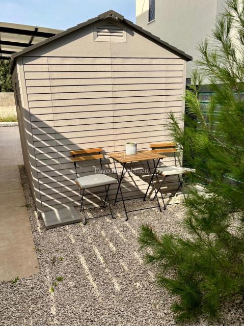 Dintorni di Zara - appartamento con giardino, 150m dal mare