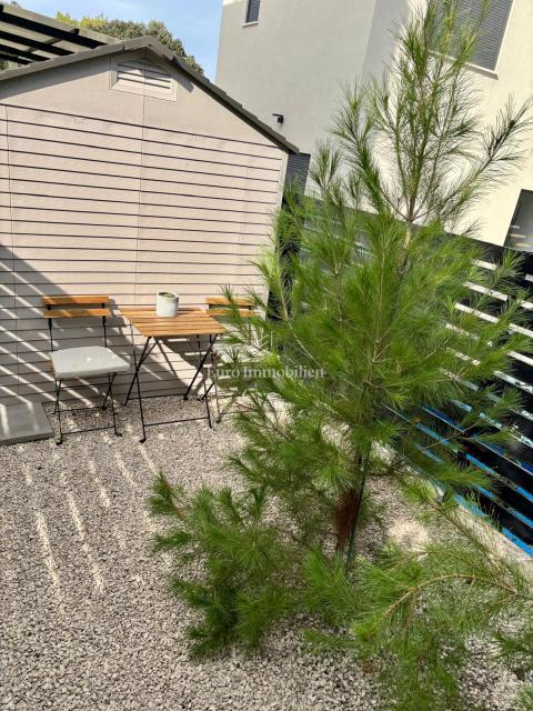 Dintorni di Zara - appartamento con giardino, 150m dal mare