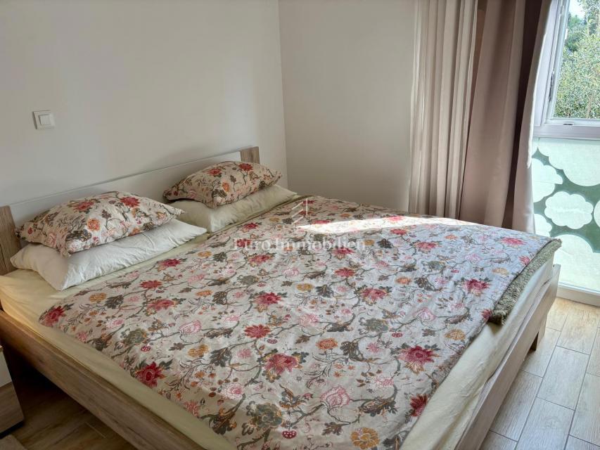 Dintorni di Zara - appartamento con giardino, 150m dal mare