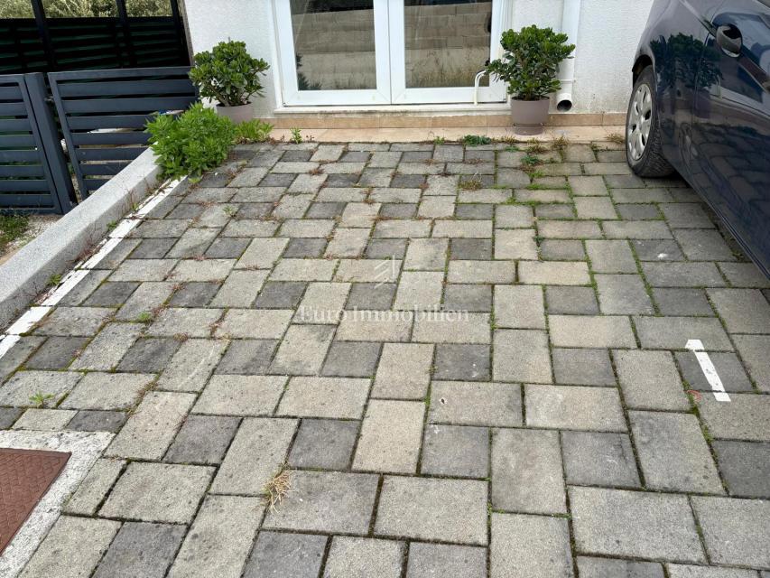 Dintorni di Zara - appartamento con giardino, 150m dal mare
