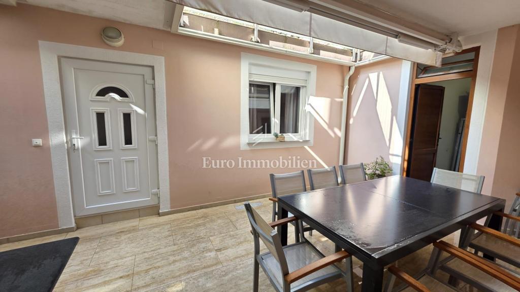 Crikvenica, appartamento in centro con appartamento aggiuntivo