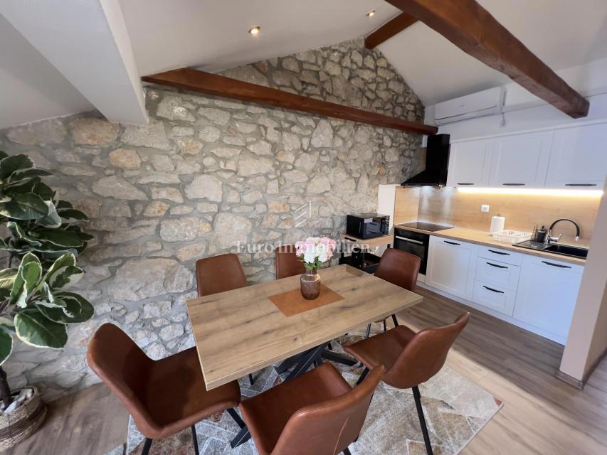 Appartamento ristrutturato nel centro di Crikvenica