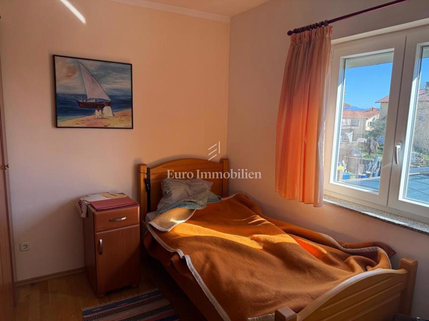 Casa bifamiliare con spazio commerciale e garage - Viškovo