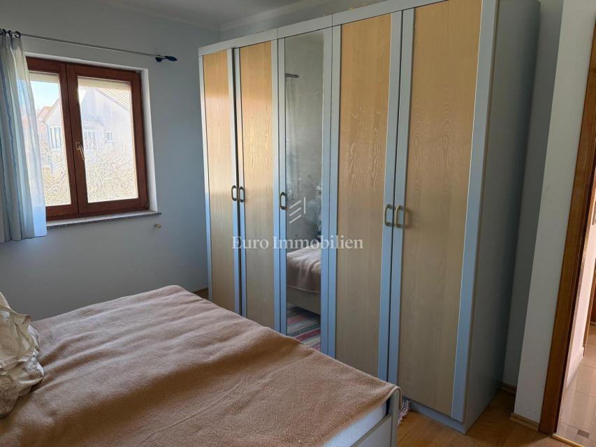 Casa bifamiliare con spazio commerciale e garage - Viškovo