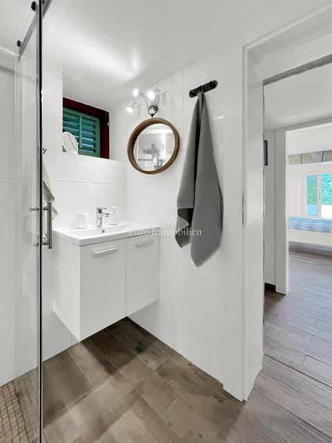 Meka Draga - condominio con piscina, in prima fila sul mare