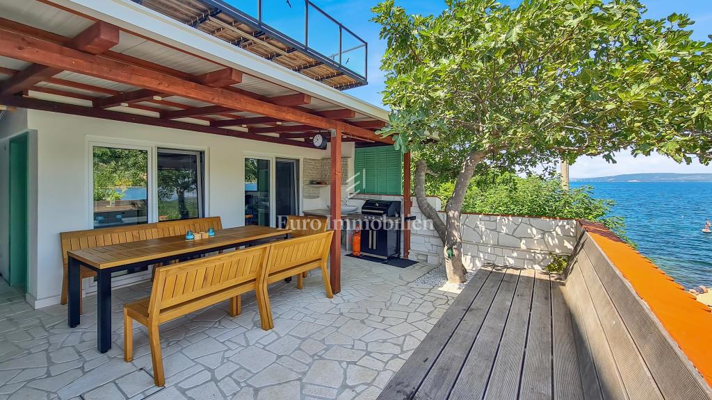 Meka Draga - condominio con piscina, in prima fila sul mare