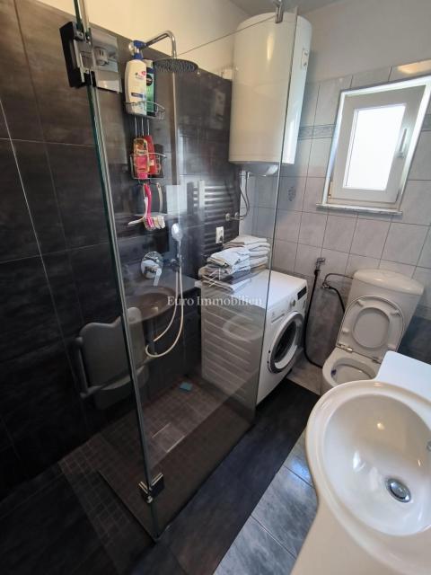 Drenova - appartamento con 2 balconi, giardino e parcheggio