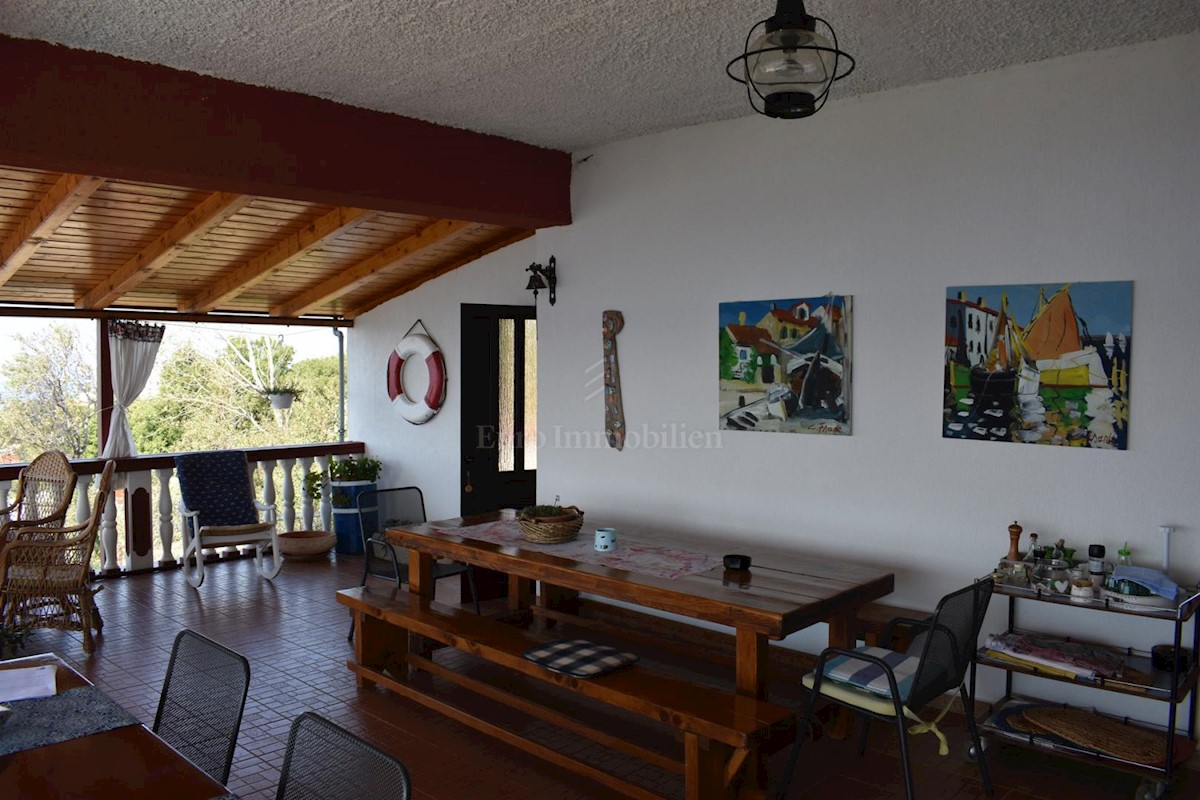 Casa con piscina e vista panoramica sul mare!