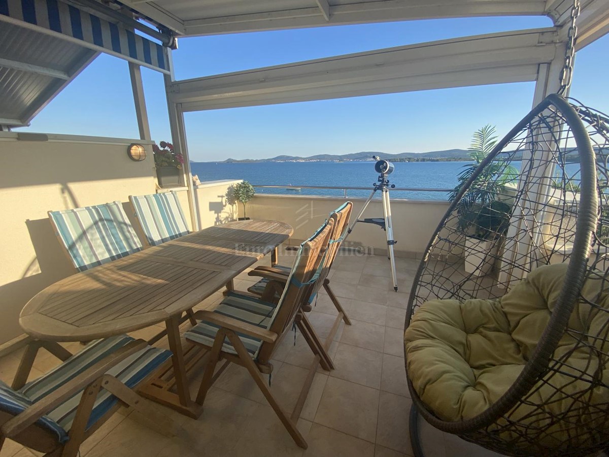 Apartment first row to the sea with a large terrace