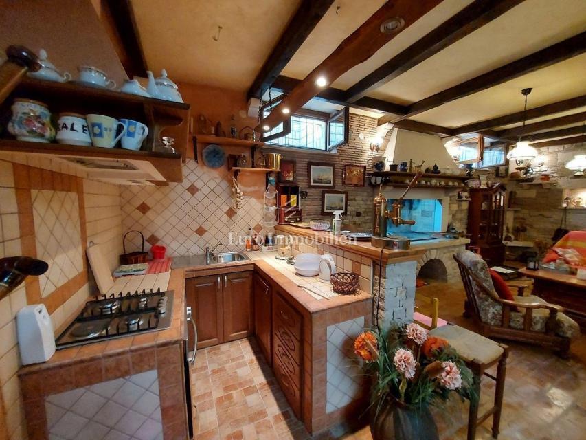 Two-floor apartment with a taverne, Rovinj surroudings