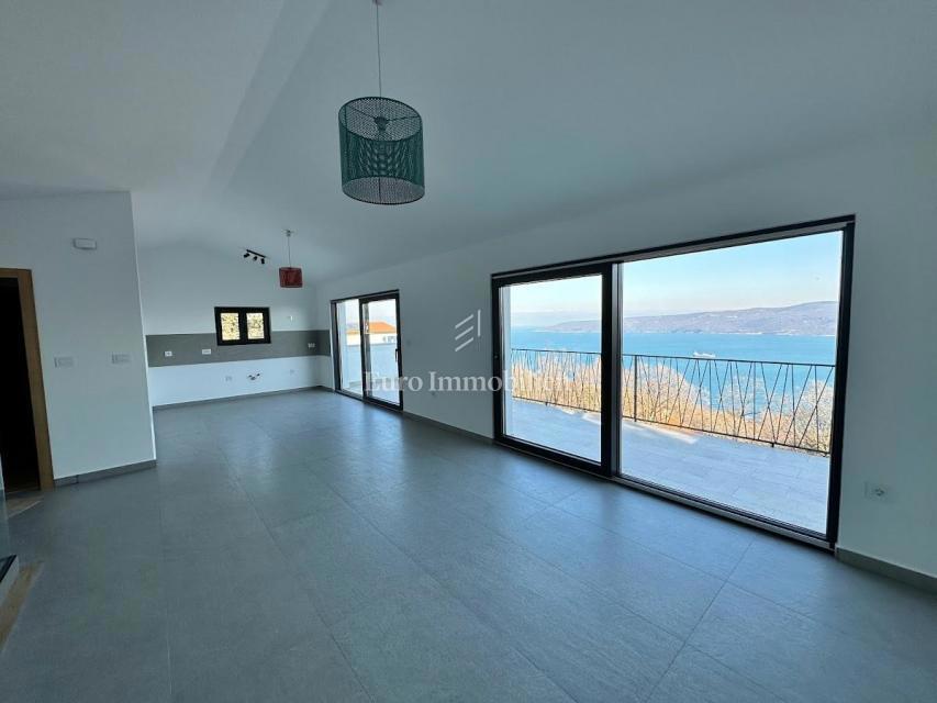 Modern house with a view of the entire Kvarner 