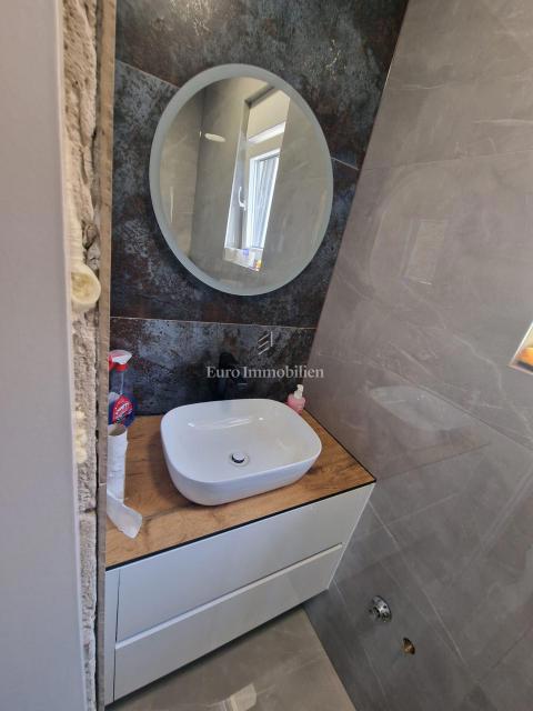 Casa indipendente di nuova costruzione, isola di Vir 