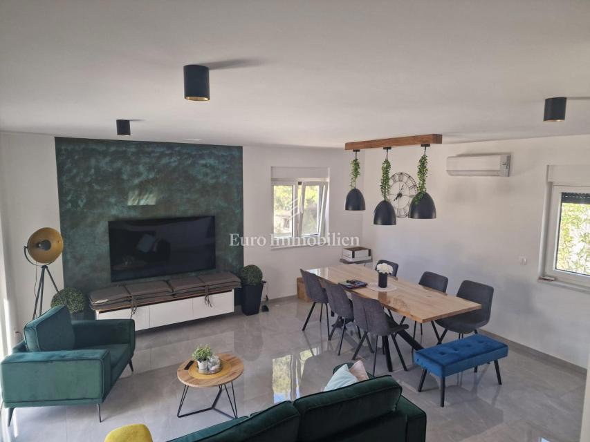 Casa indipendente di nuova costruzione, isola di Vir 