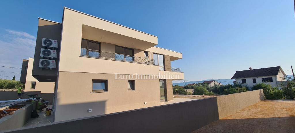 Villa con piscina e vista mare, città di Krk - dintorni