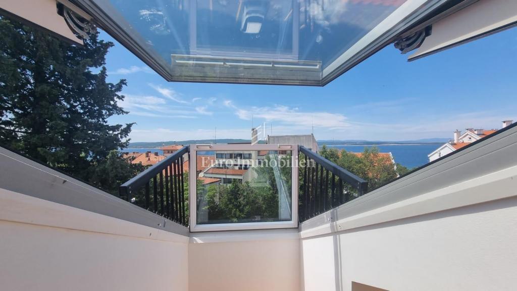 Crikvenica appartamento con balcone sul tetto