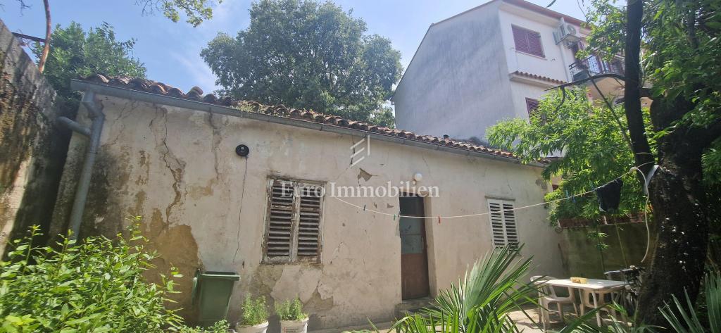 Casa in buona posizione - vicino alla spiaggia e al centro