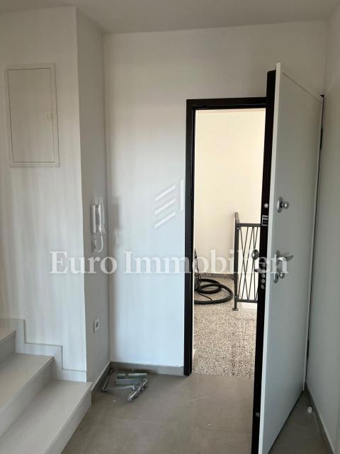 Appartamento duplex con vista mare, Povljana