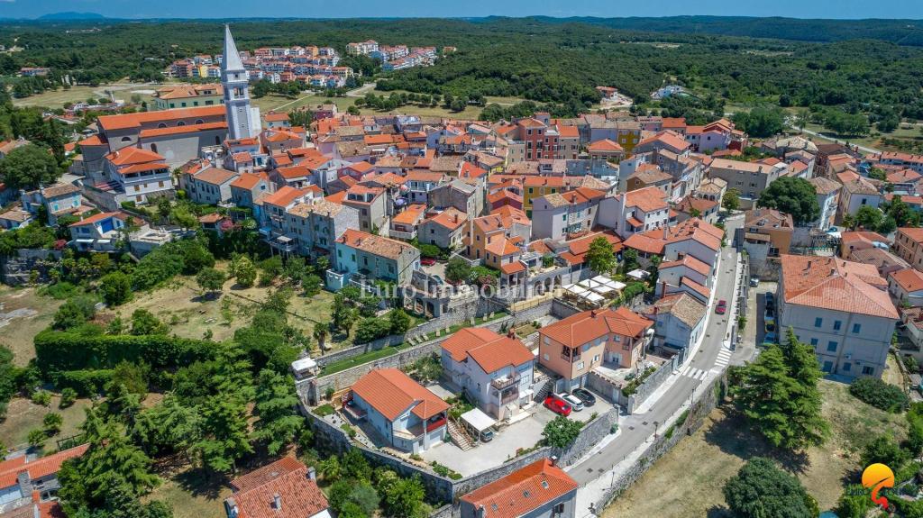 Casa con appartamenti - Orsera centro