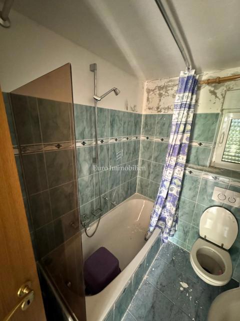 Casa con vista mare - dintorni di Krk