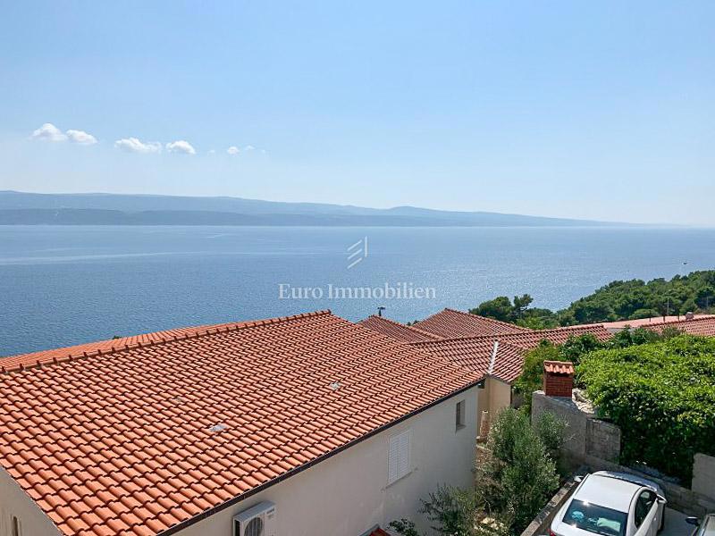 Villa con 7 appartamenti e vista mare panoramica