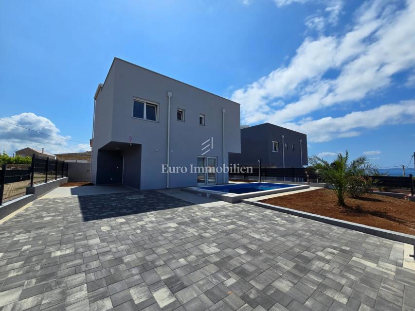 Isola di Vir - nuova casa con piscina