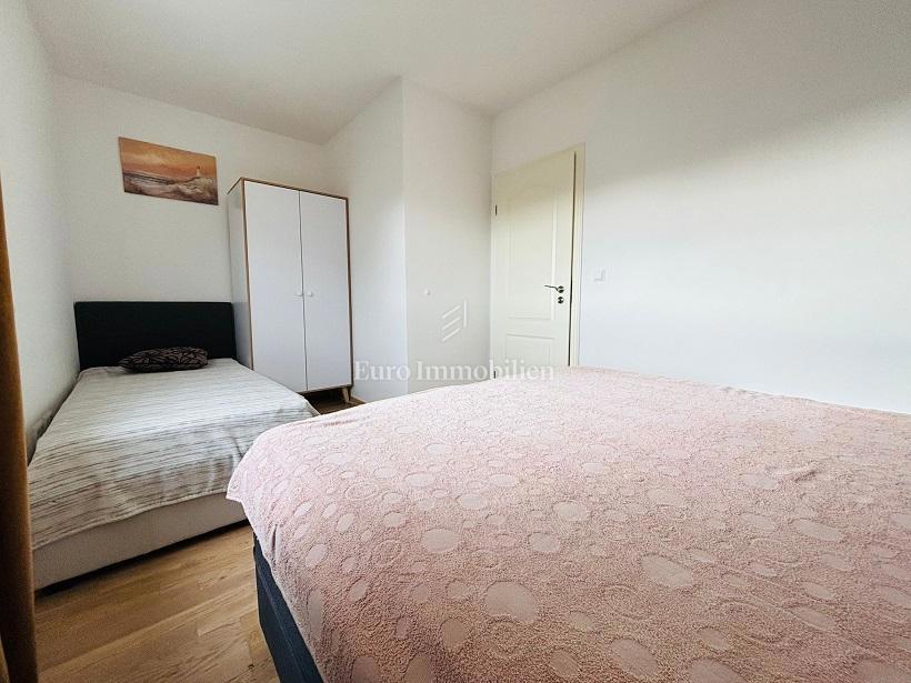 Novalja - appartamento arredato al primo piano